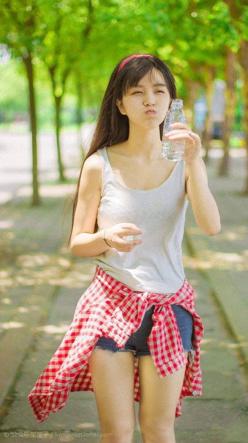 卡特以精湛踢术与冷静决策,令全黑队攻无不克,卡特被哪个球队选中